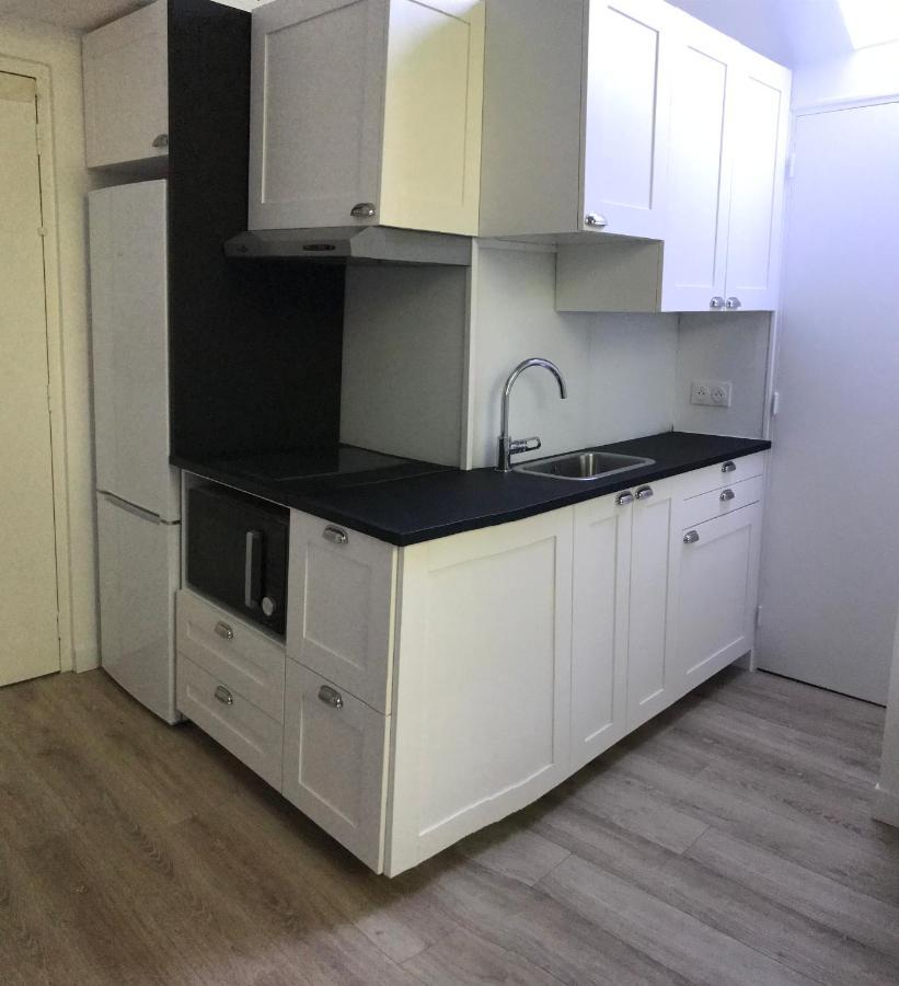 Studio Dans Les Ecuries Du Chateau Bonnelles Εξωτερικό φωτογραφία