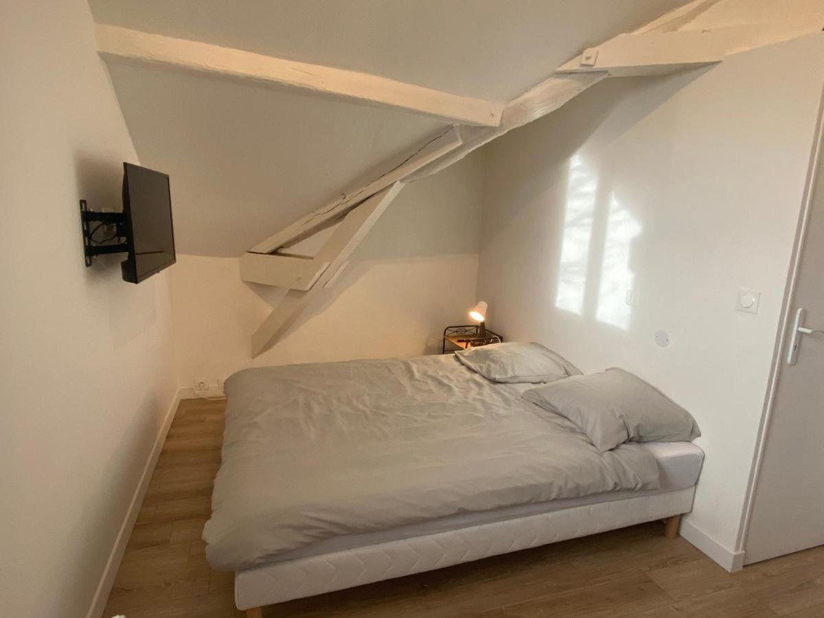 Studio Dans Les Ecuries Du Chateau Bonnelles Εξωτερικό φωτογραφία
