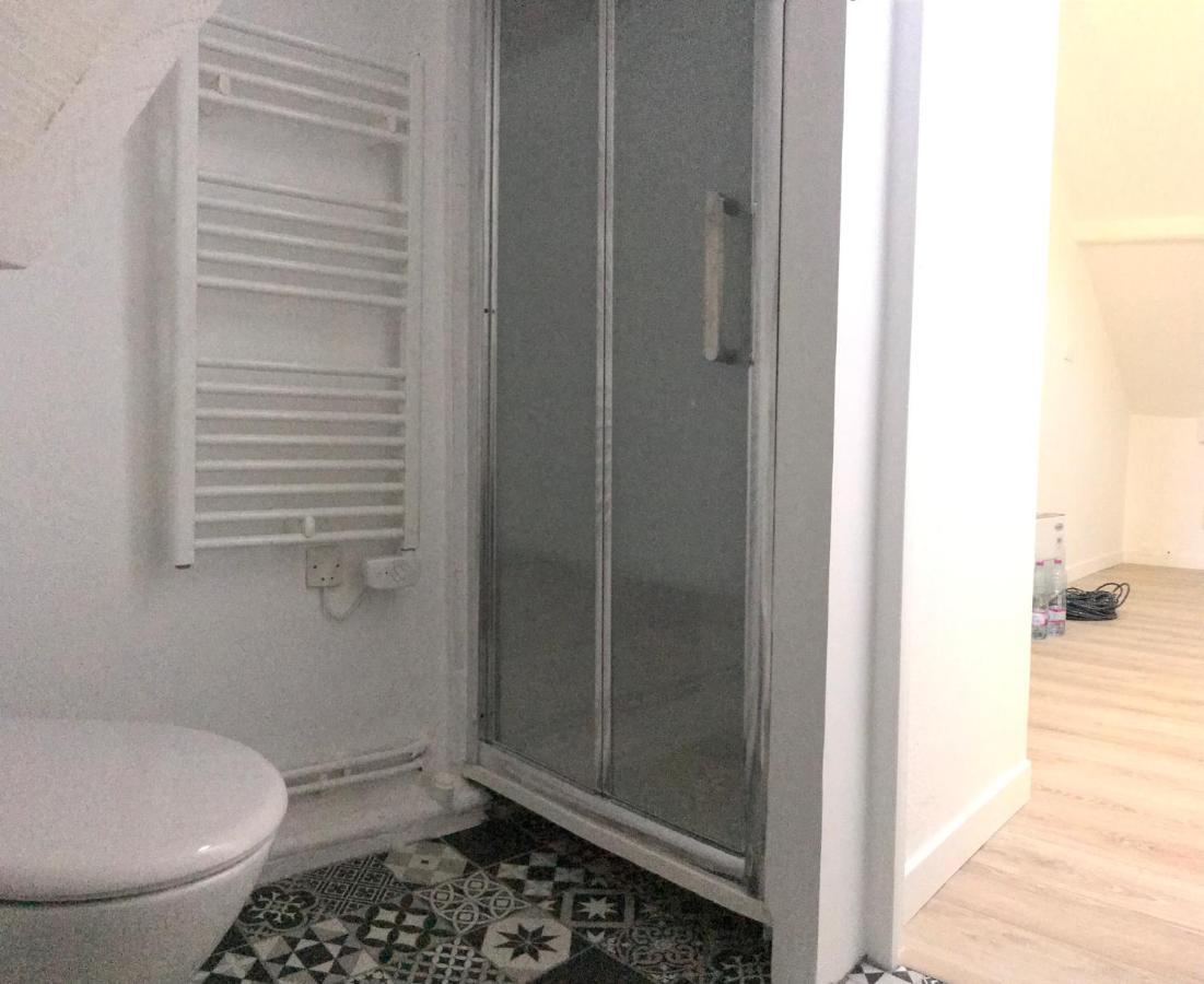Studio Dans Les Ecuries Du Chateau Bonnelles Εξωτερικό φωτογραφία